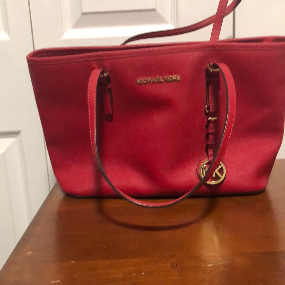 Michael kors purse
